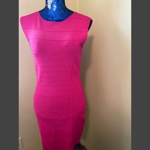COPY - Ted Baker London fuchsia pink bodycon dress